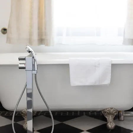Отель Wellness & Boutique Pod Lipkami Прага