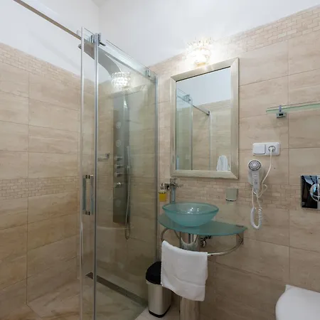 Отель Wellness & Boutique Pod Lipkami 4*