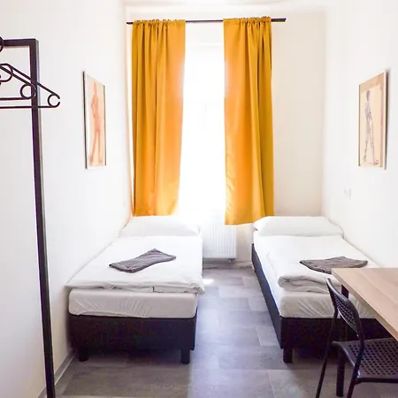 Homestay Budget E2