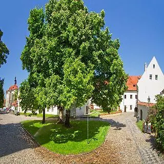 Otel Monastery