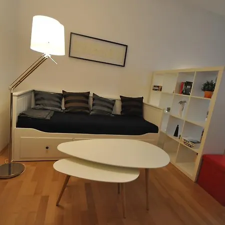 Husitska Apartment *
