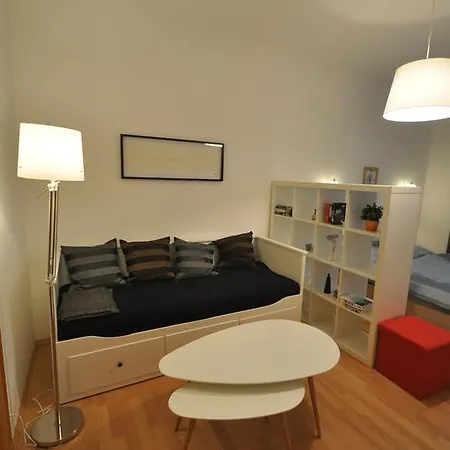 Husitska Apartment *
