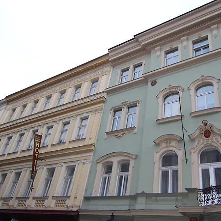 Hotel Old 3*
