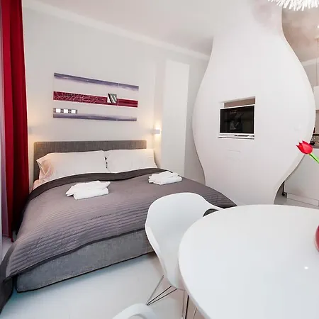 Honeymoon Ruterra Studio * Prague