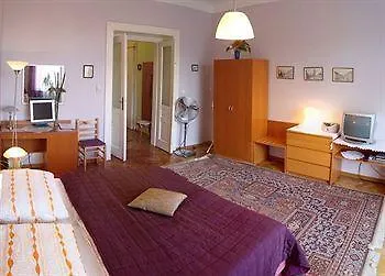 Na Smetance Aparthouse 3*