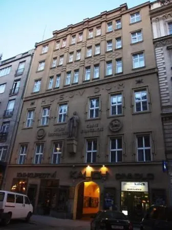 Church - Husuv Dum Pensionat 2*