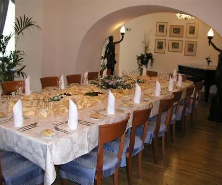 The Botanist 4*