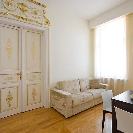 Hotel Deminka Palace 4*