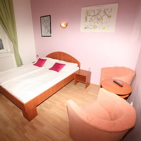 Leon Hotel Praga