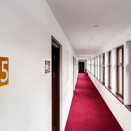 Restaurant Darwin 4* Prague