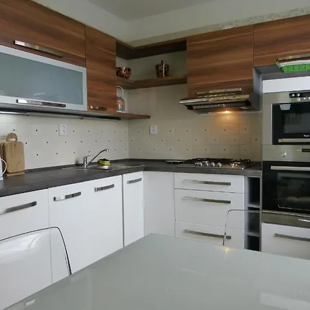 Jan Apartment