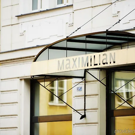Maximilian 酒店 4*