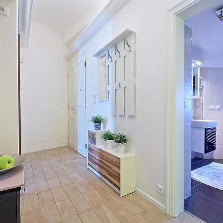 Apartment Visit In
