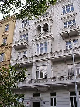 Hotel Na Smetance Aparthouse