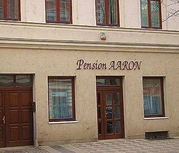 Aaron Praha