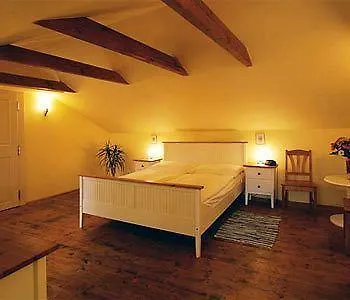 Hotel U Suteru 3*