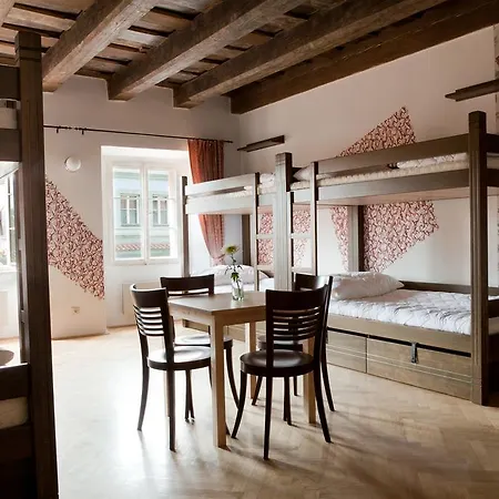 Arpacay Backpackers Praha