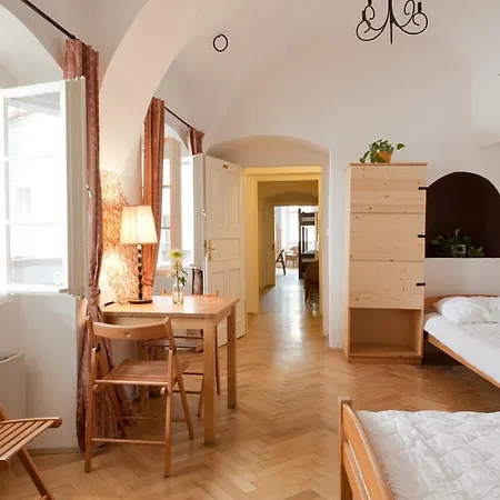 Arpacay Backpackers Hostel *