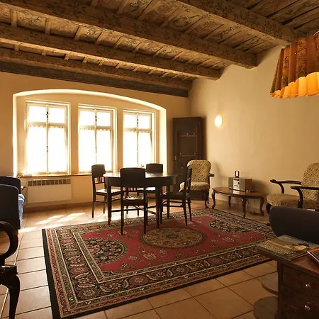 Apartment Vlasska House At The 3 Swallows Prague