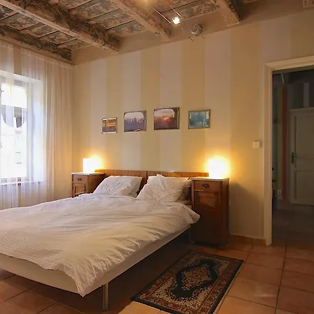 Vlasska House At The 3 Swallows *