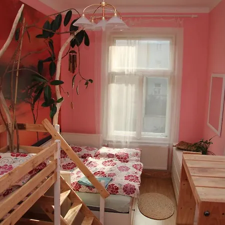 Artharmony & Hostel Praha