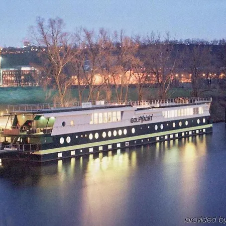 Rohan Boat 3* Praga