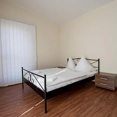 Holiday home Ruterra House With Garden *