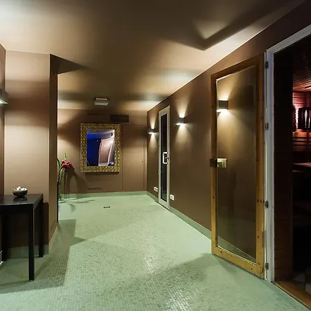 Le Palais Art Szálloda 5*