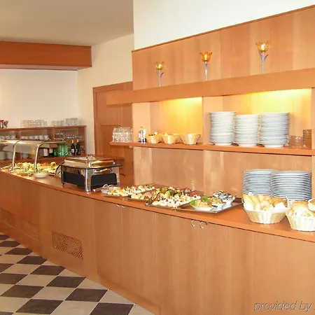 Hotel Augustus Et Otto 4*