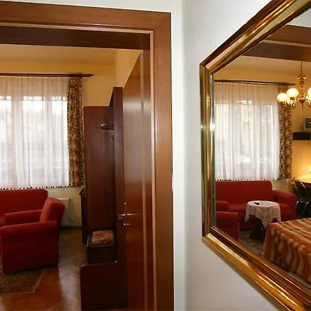 Hotel Pawlovnia 3*
