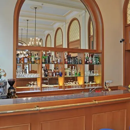 Opera Hotel 4*