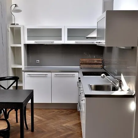 Apart Aparthotel 3*