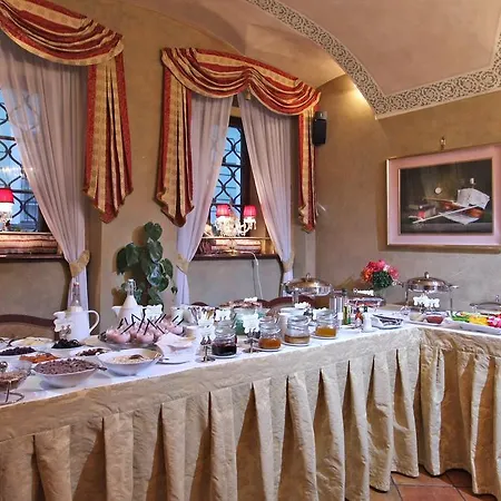 Alchymist Nosticova Palace Szálloda
