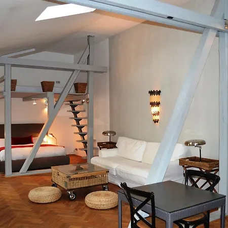 Apart 3* Prague