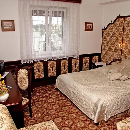 Anton Hotel 3*