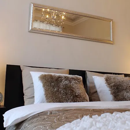 Royal Celakovskeho Sady Apartmán *