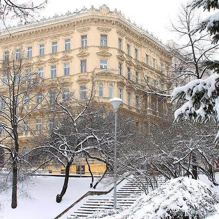 Royal Celakovskeho Sady Apartment Prague