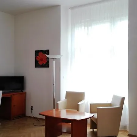 Guest house Jana - Domov Mladeze