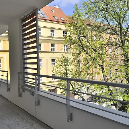 Bright Spacious Apartment