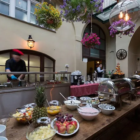 Hotel Residencia U Malvaze