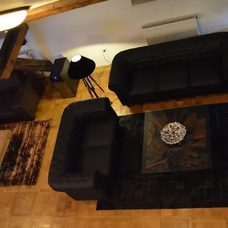 Apartment Attic Hastalska Prague