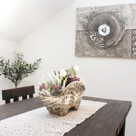 Apartment Attic Hastalska *