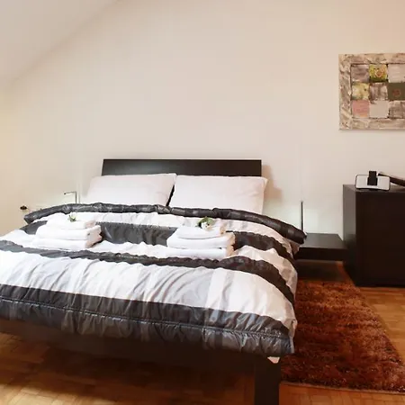 Apartment Attic Hastalska *