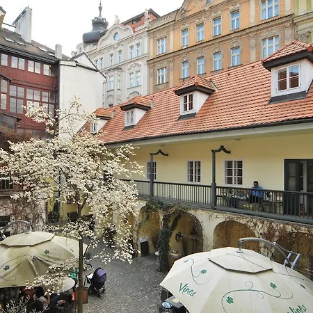 Hastal Gallery Prague