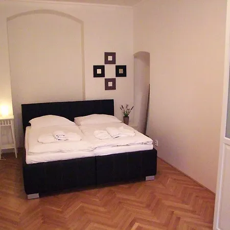 Aparthotel Selinor Old Town 4*