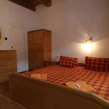 U Zlateho Konicka / The Golden Horse House Bed & Breakfast Prague