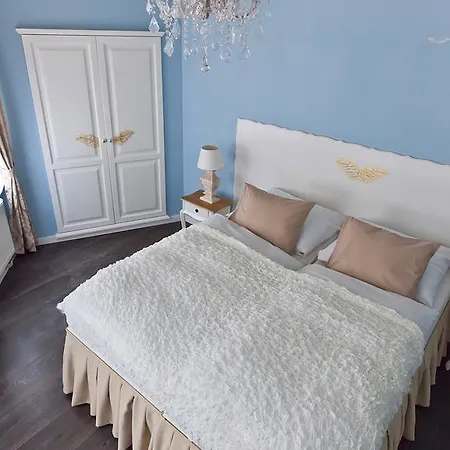 Aparthotel Cathedral 4*