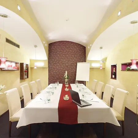 Otel Adria