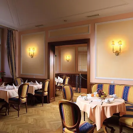 Hotel Kinsky Fountain 4*