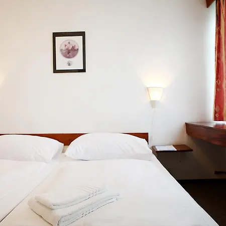Hotel Golf 4*